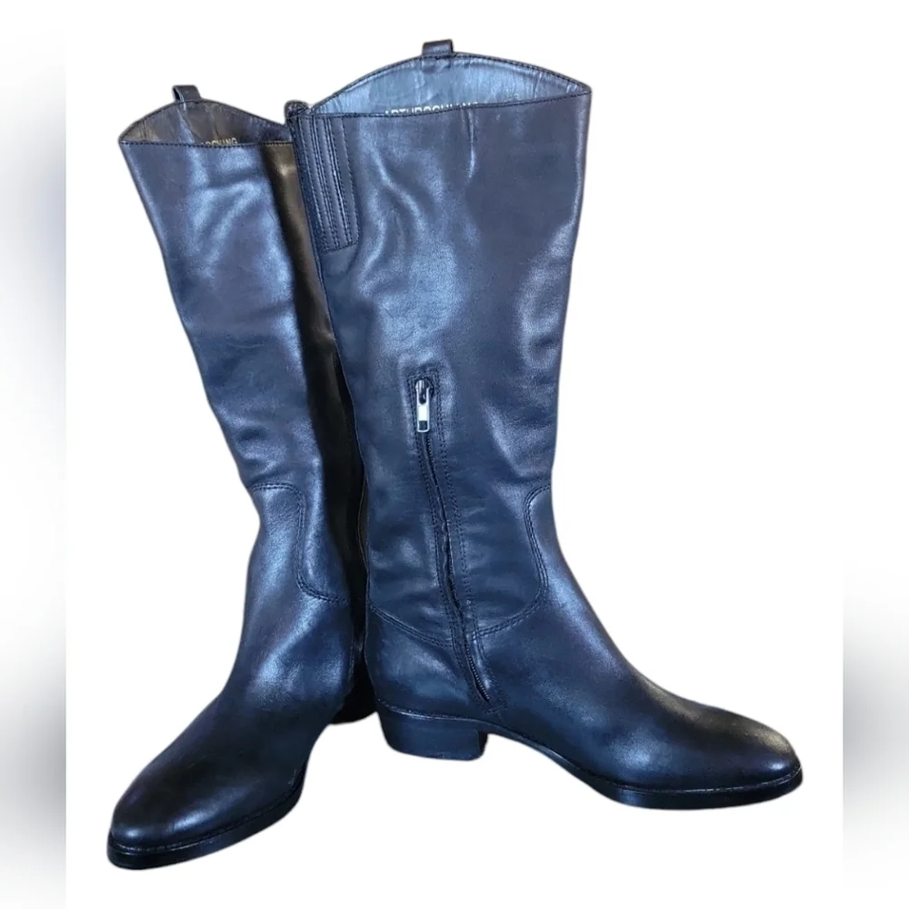 Arturo Chaing Black Leather Silver Button Embellished Pull on Boots Sz 7